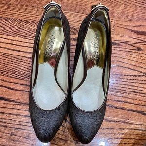 Size 6.5 Michael kors pumps